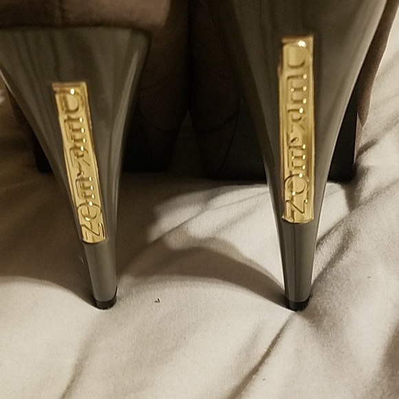 Dereon Heels - Picture 3 of 3